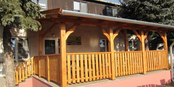 EZÜSTFENYŐ TURISTASZÁLLÓ