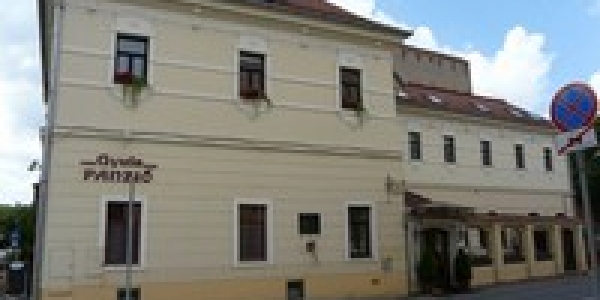 Gyula Panzió